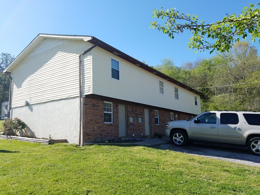 Etowah Multifamily Portfolio of 28 Units : 593 Scott Ave, Etowah, TN 37331